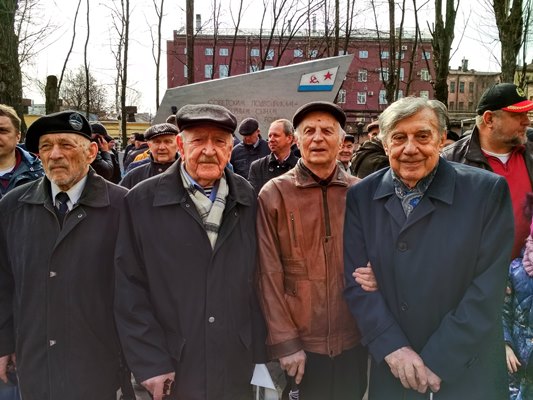 Выпускники 1-го БВВМУ, 1952 год Выпускники 1-го БВВМУ, 1952 год